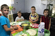 В Год Семьи продолжаем рассказывать о многодетных педагогических семьях Октябрьского района